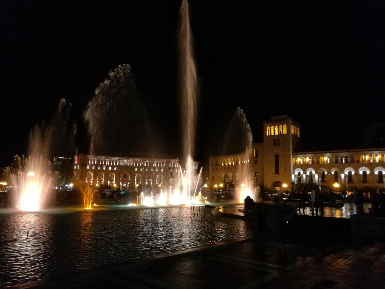 Apartment #1 In The City Center Yerevan Exterior photo